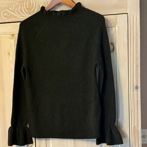 Banana Republic Charcoal dark Grey Sweater. Wool cashmere blend.